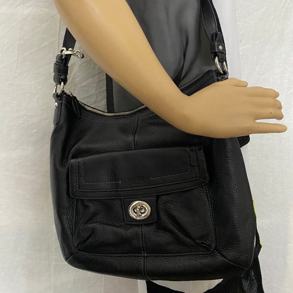 COACH M Size Black Leather Crossbody Bag - Picture 7 of 10
